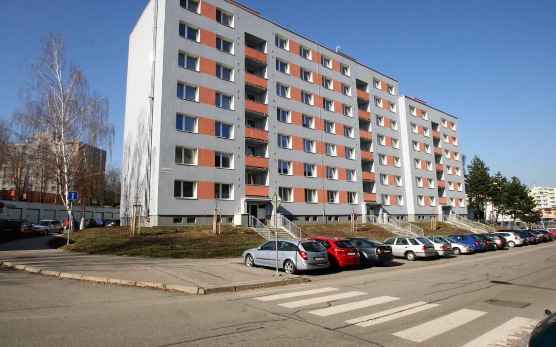 BD Jabloňová 1, 3, 5